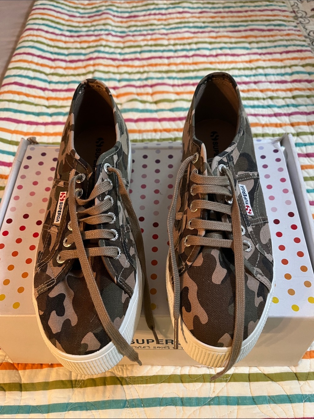 Ladies size 9 Superga platform camo lace up sneakers